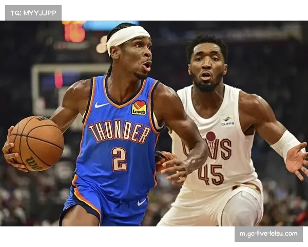 西部竞争白热化 雷霆马刺不败成新赛季焦点